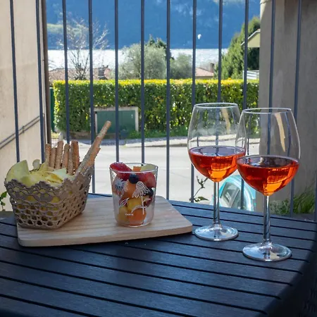 Daire Cozy On - Panoramic View Terrace Abbadia Lariana